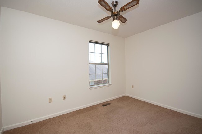 Building Photo - 1536 Clifton St