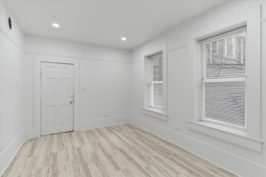 Building Photo - 2607 W Haddon Ave