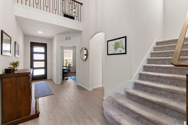 Building Photo - 1711 Dalhart