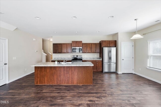 Building Photo - 6806 Shane Dr