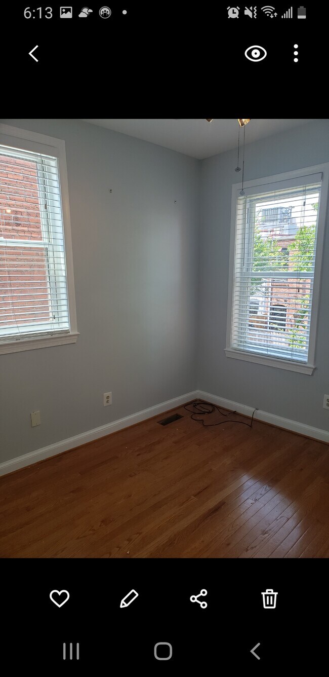 Building Photo - 415 Elm St NW