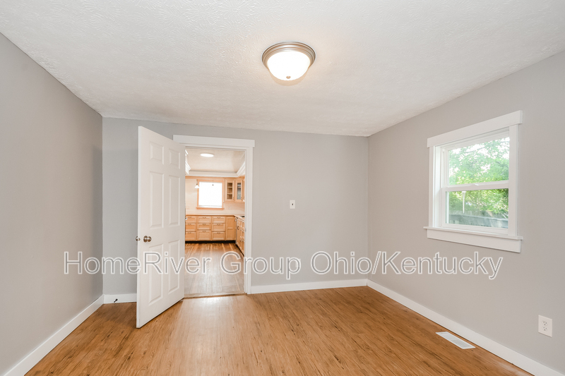 Building Photo - 2238 Cosmos Dr