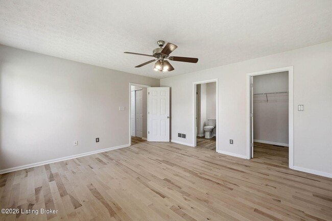 Building Photo - 4029 Orchard Lake Dr