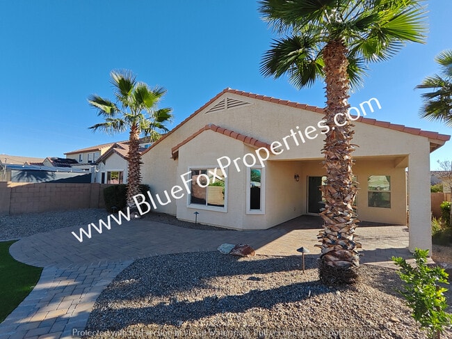 Building Photo - 11007 E White Sage Dr