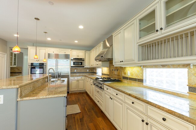 Building Photo - Single Family Golf Course Home for rent in...