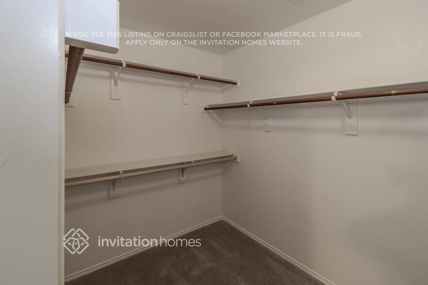 Building Photo - 3405 Charing Cross Rd