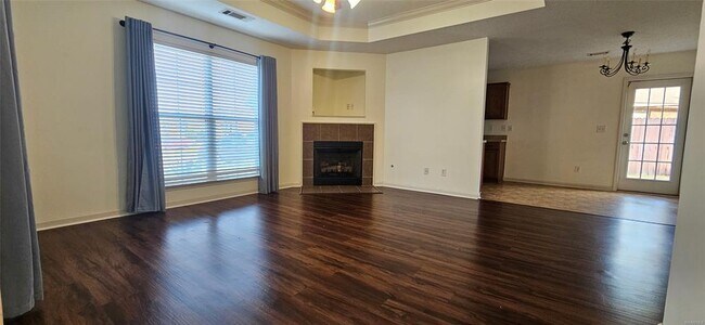 Building Photo - 740 Buena Vista Loop