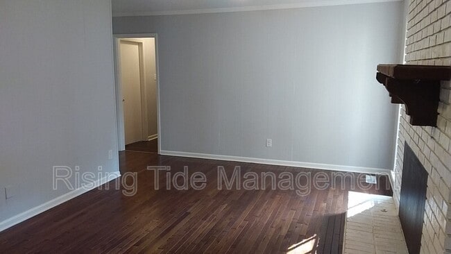 Building Photo - 508 Wood Terrace NE