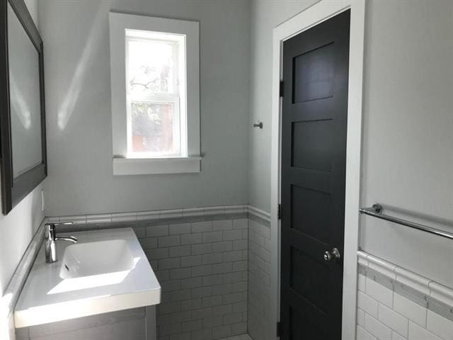 Building Photo - 6343 Richmond Ave