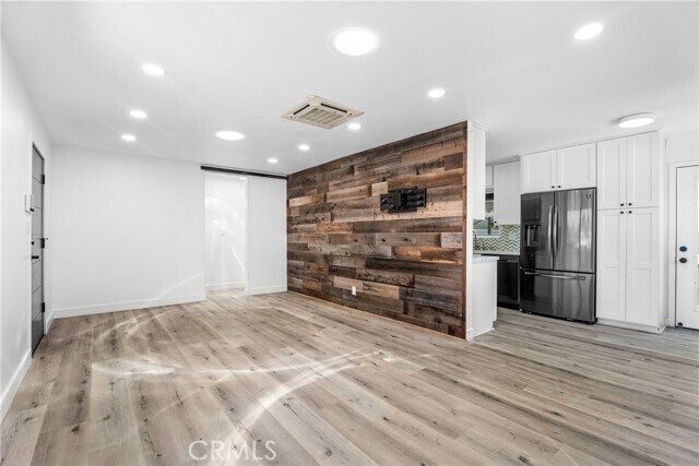 Building Photo - 8552 Marylee Dr