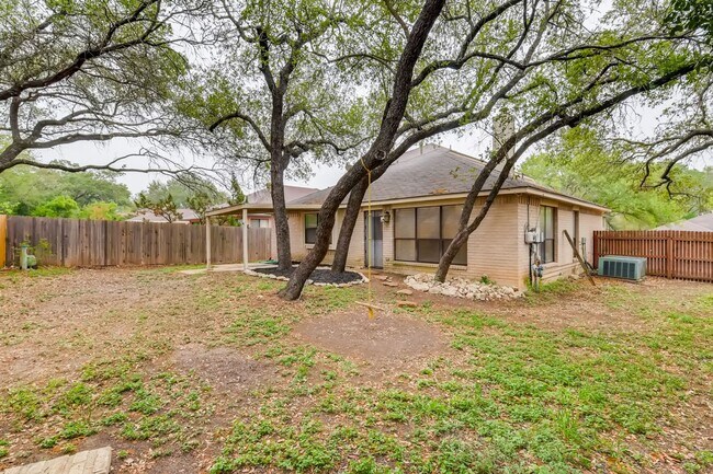 Building Photo - Westcreek Subdivision - 4 bedrooms- master...
