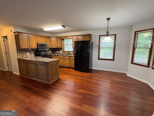 Building Photo - 7257 Rocky Ln
