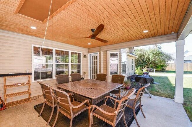 Building Photo - 886 Jefferson Walk Cir