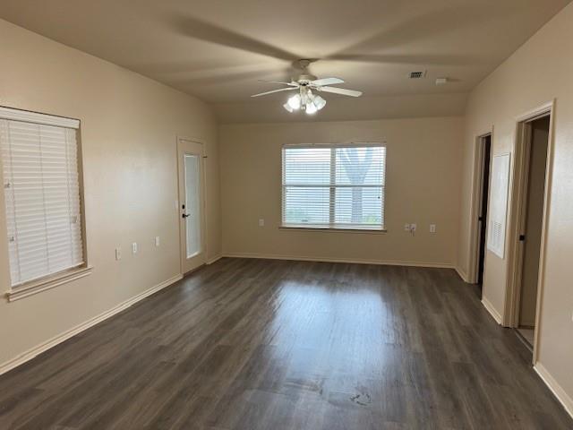 Building Photo - 107 Cobblestone Dr E