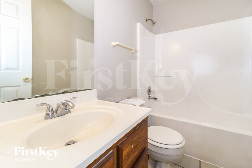 Building Photo - 5812 Ashridge Pl