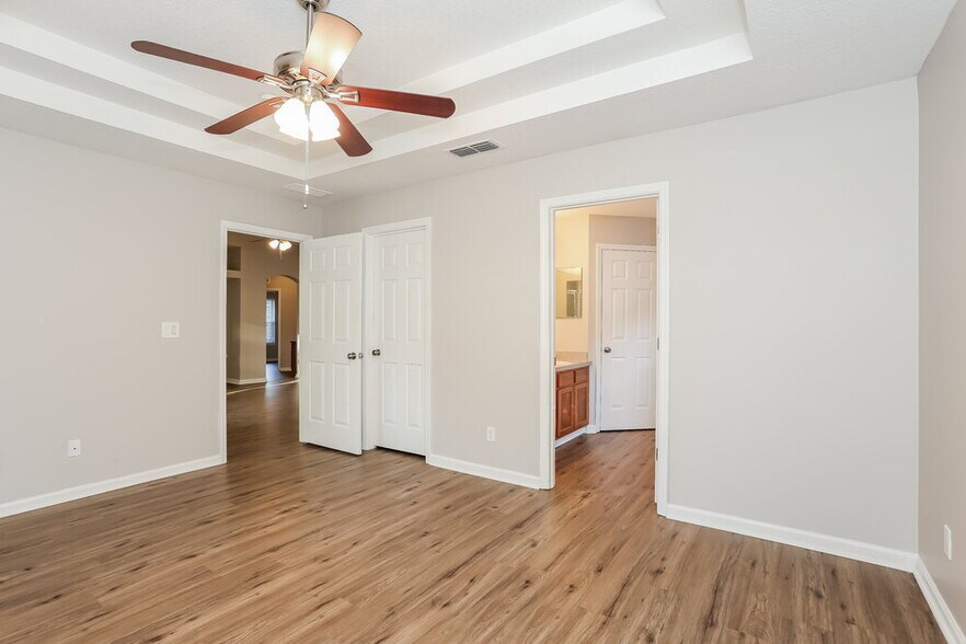 Building Photo - 756 Hazelmoor Ln