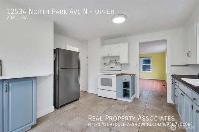 Building Photo - 12534 N Park Ave N