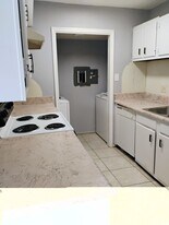 Building Photo - 1120 Shilo Ave