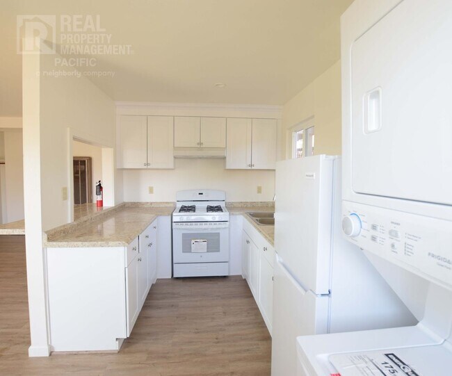 Building Photo - 2041 36th Ave