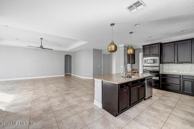 Building Photo - 96 Taylor Ridge Ave