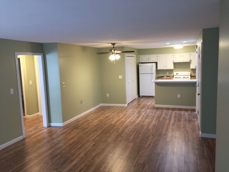 Building Photo - 507 Ashmead Cmn