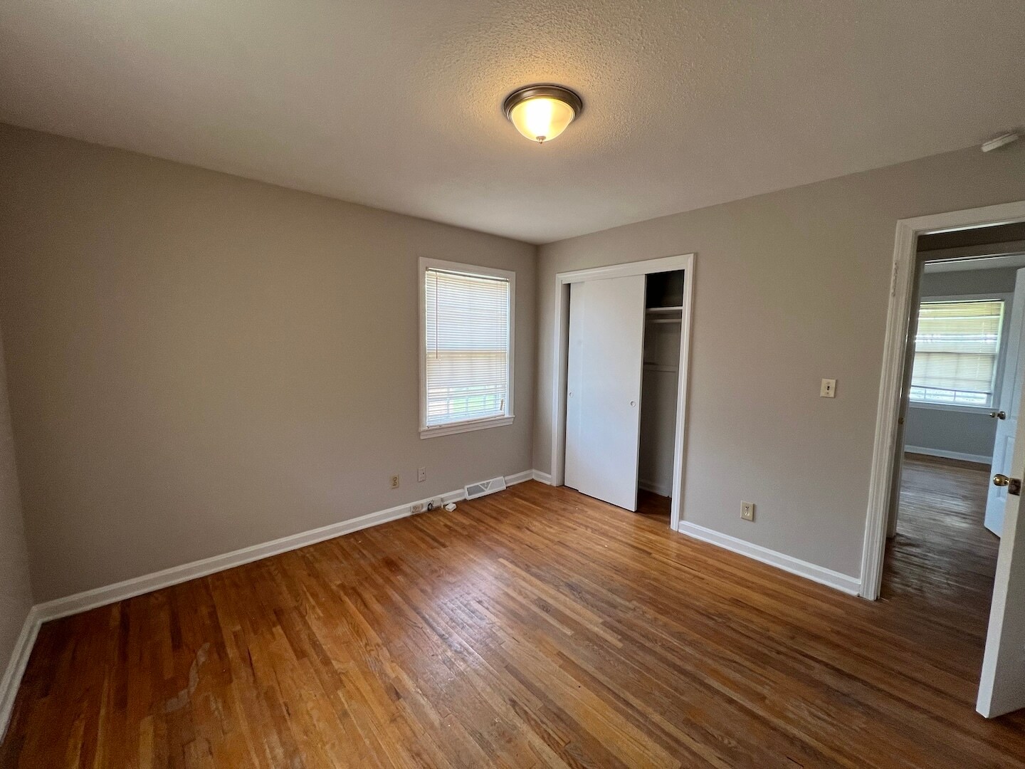 Building Photo - 837 Crawford St