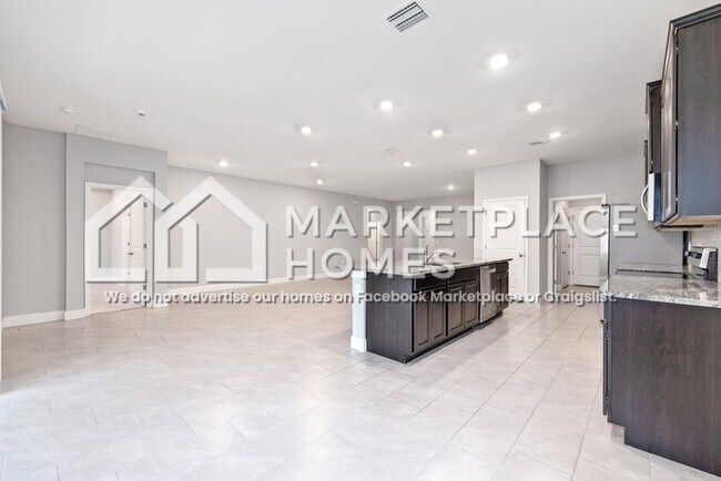 Building Photo - 5428 SW 44th Ct Rd