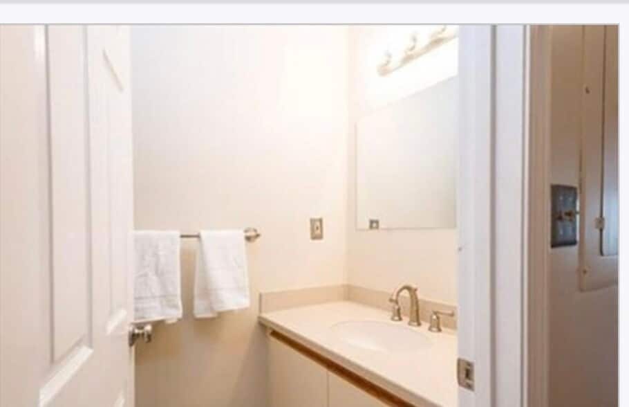 Building Photo - 306 Tappan St