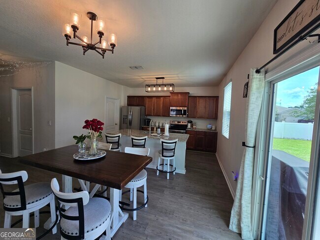 Building Photo - 101 Cedar Breeze Dr