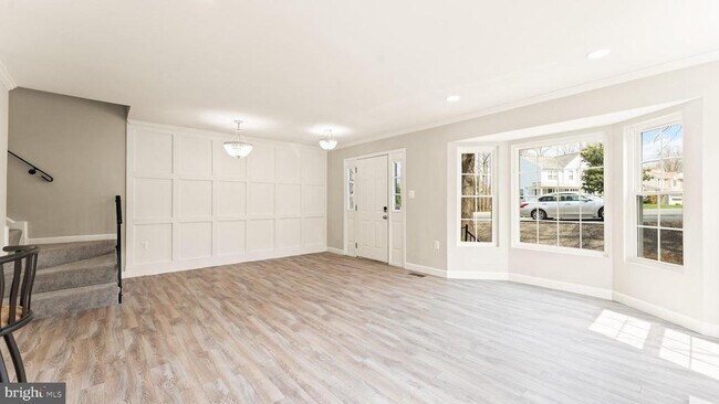 Building Photo - 12168 Springwoods Dr