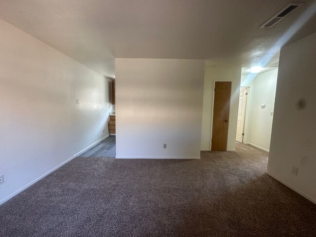 Building Photo - Gated community - Water, Garbage & Sewer I...