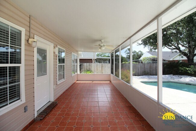 Building Photo - Beautiful 3 Bedroom Home in Fort Walton Beach