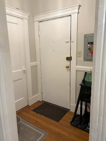 Building Photo - 38 Hemenway St