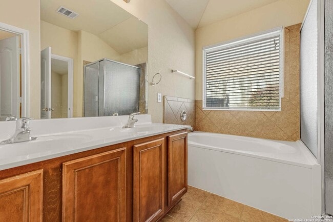 Building Photo - 3511 Bennington Way