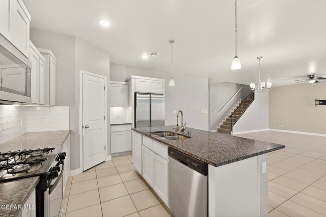 Building Photo - 13808 Garforth Ave