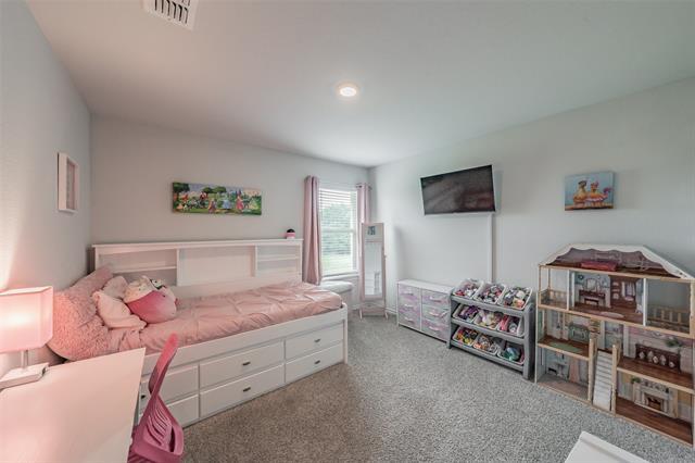 Building Photo - 104 Piping Rock Dr