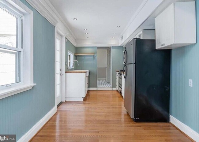 Building Photo - Enchanting Fells Point SFH 2bd/1.5ba w/ CAC, Modern Features, W/D and more! Available now