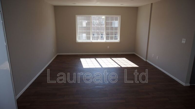 Building Photo - 2995 W Yale Ave