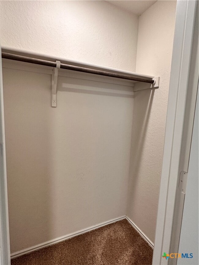 Building Photo - 101 Calgary Ln