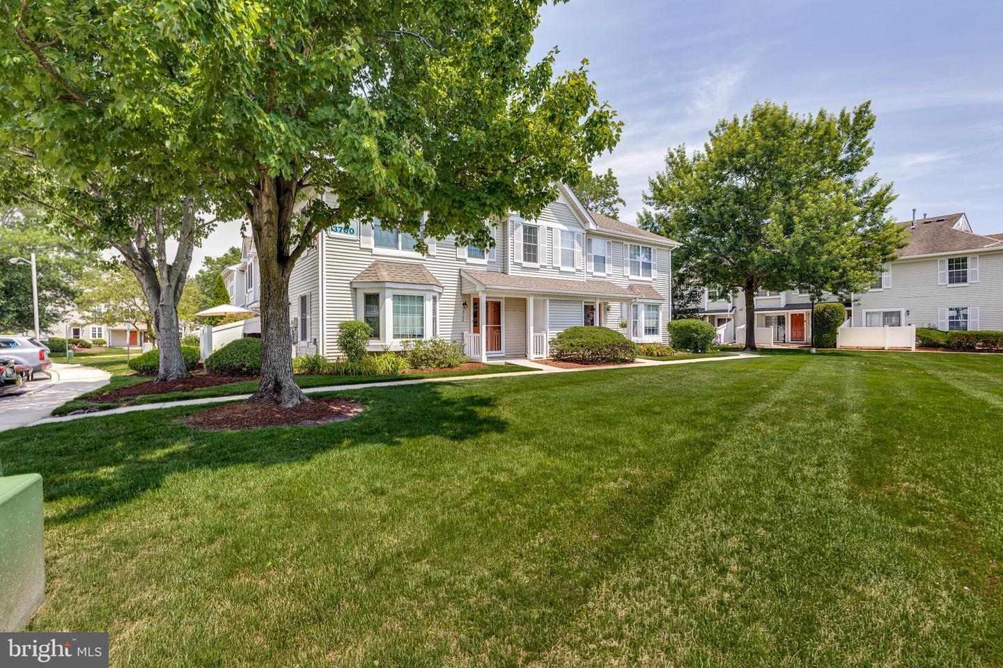 Building Photo - 3704 Fenwick Ln