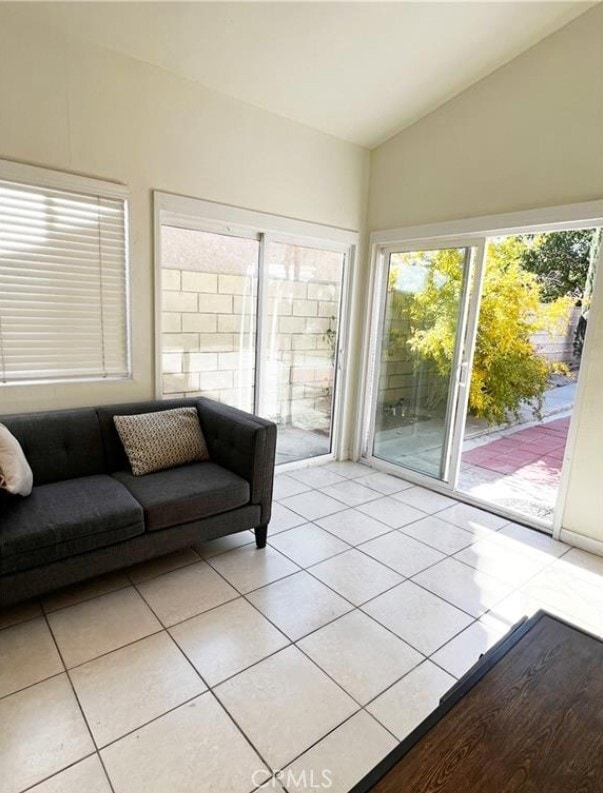 Building Photo - 38109 Lido Dr