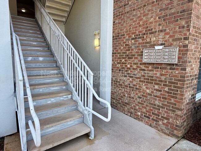 Building Photo - 11251 Campfield Dr