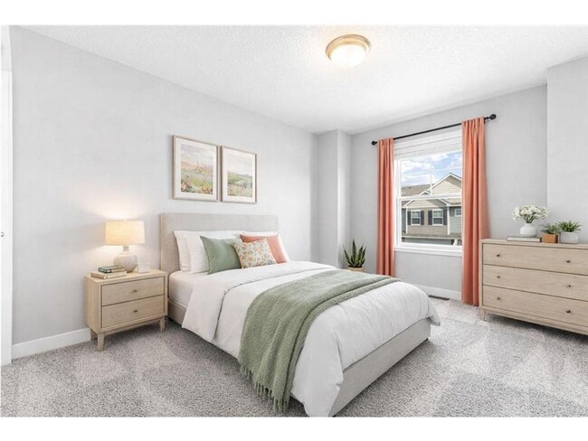 Building Photo - Spacious 3BR Townhome with Loft & Attached 2-Car Garage - Available NOW!