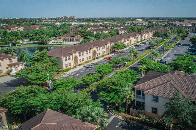 Building Photo - 15561 Bellamar Dr