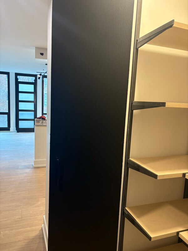 Building Photo - 1 E Scott St