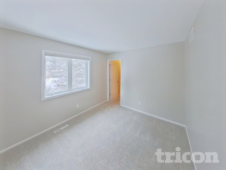 Building Photo - 2303 Leyland Cir