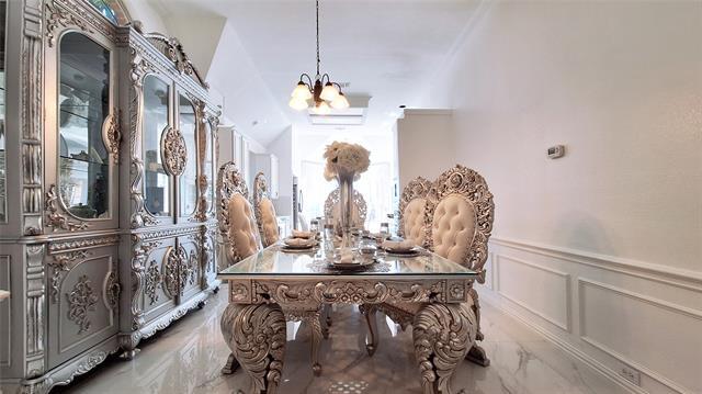 Building Photo - 4304 Rock Springs Dr