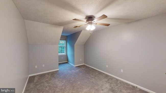 Building Photo - 202 Lakeside Loop