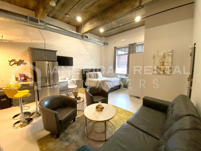 Primary Photo - Fully Furnished Loft Available for Rent in...