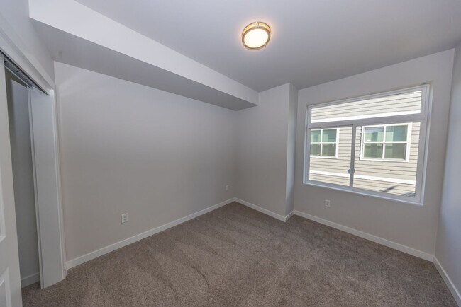 Building Photo - Brand New! - 2 Bedroom Apartment in Vancou...